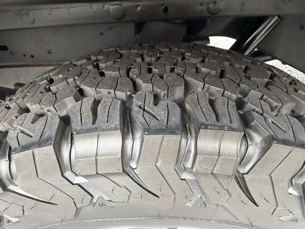 1989 GMC Jimmy SLE, view