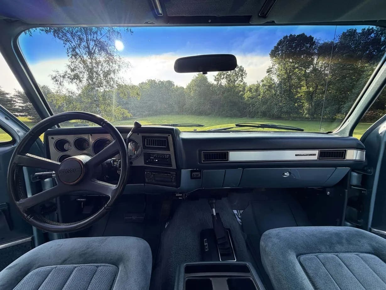 1989 GMC Jimmy SLE, view