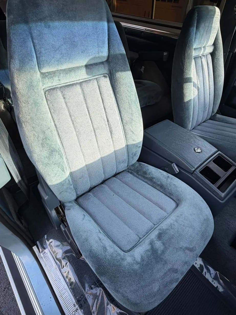 1989 GMC Jimmy SLE, view