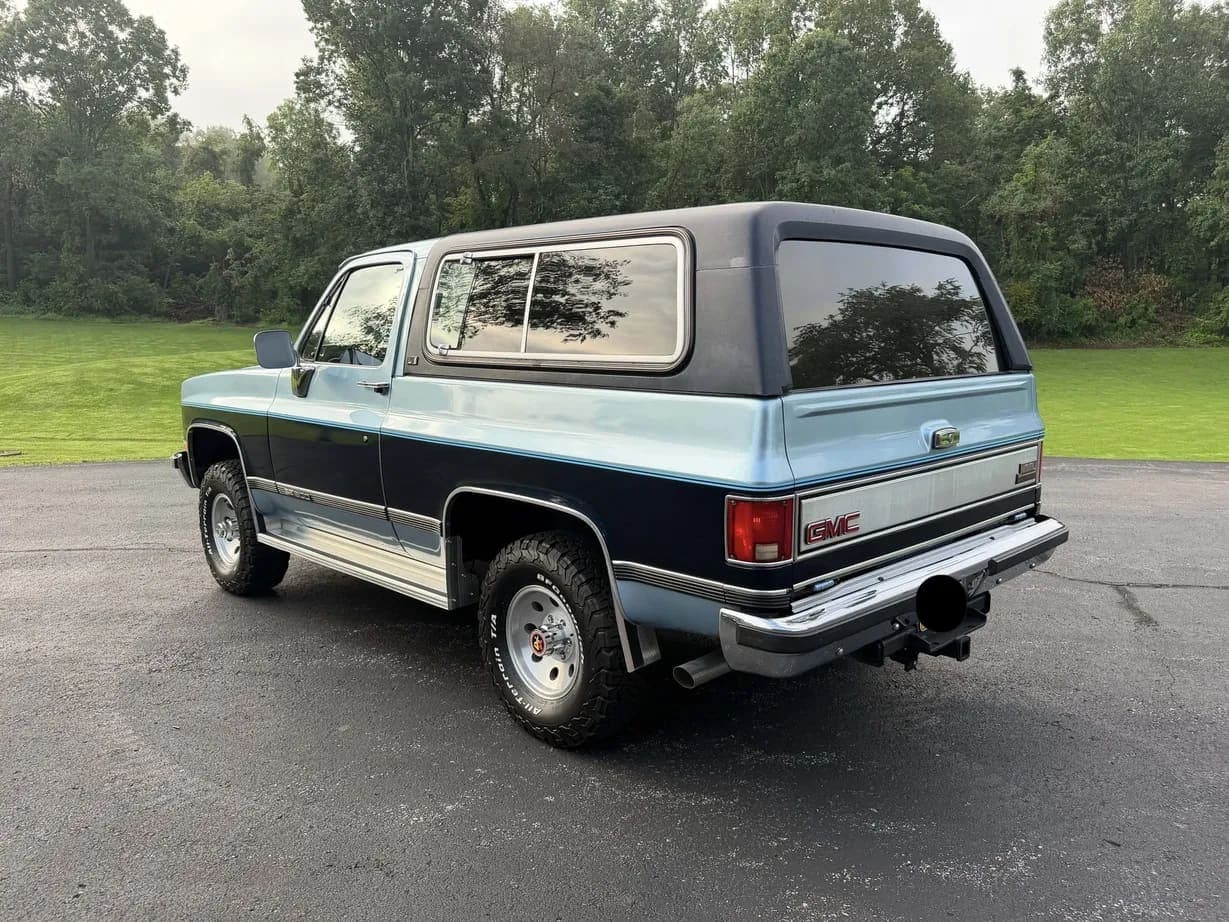 1989 GMC Jimmy SLE, view