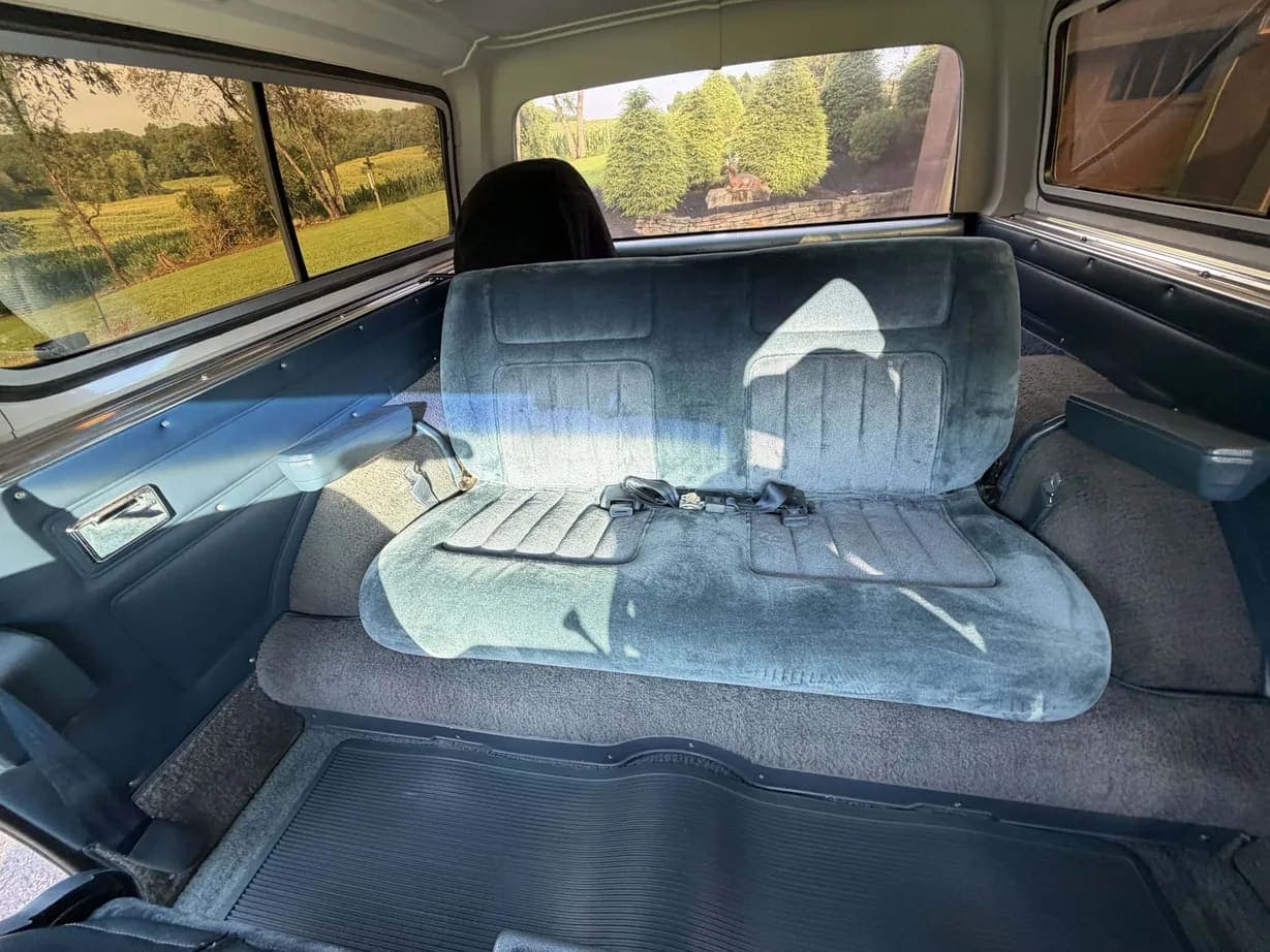 1989 GMC Jimmy SLE, view