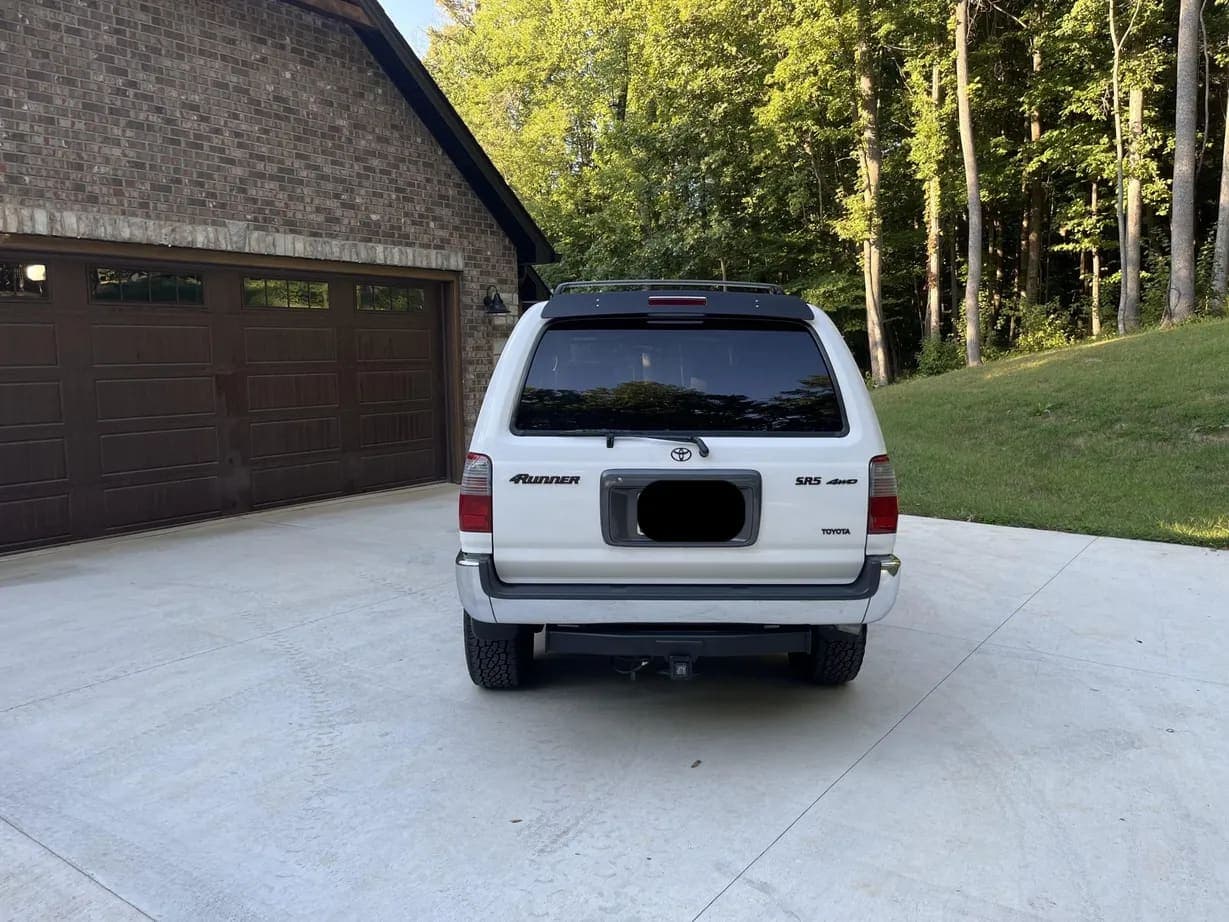1999 Toyota 4Runner SR5, view