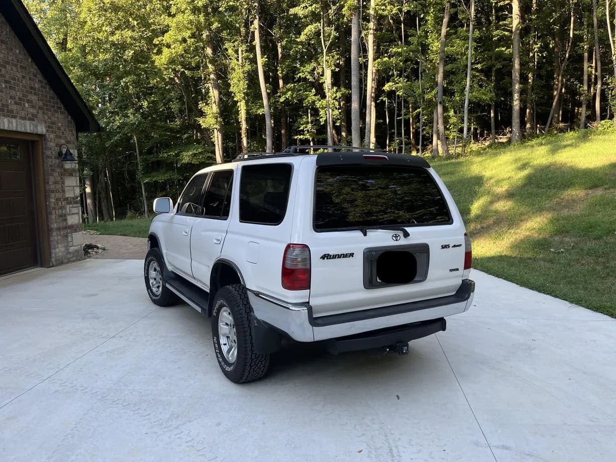 1999 Toyota 4Runner SR5, view