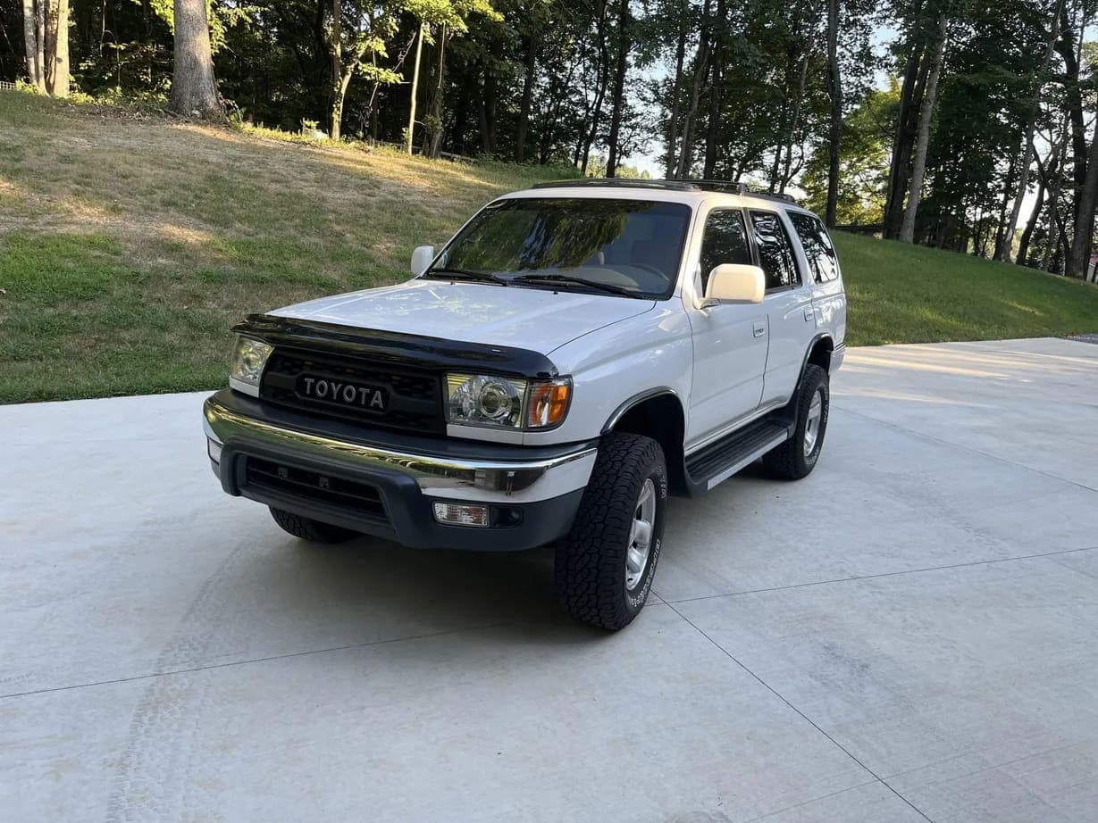 1999 Toyota 4Runner SR5, view