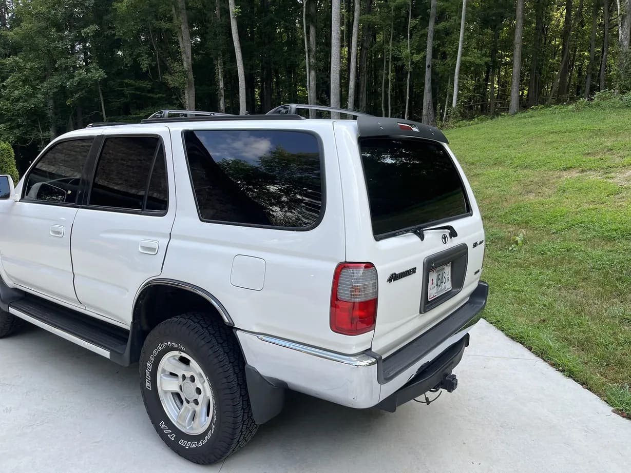 1999 Toyota 4Runner SR5, view