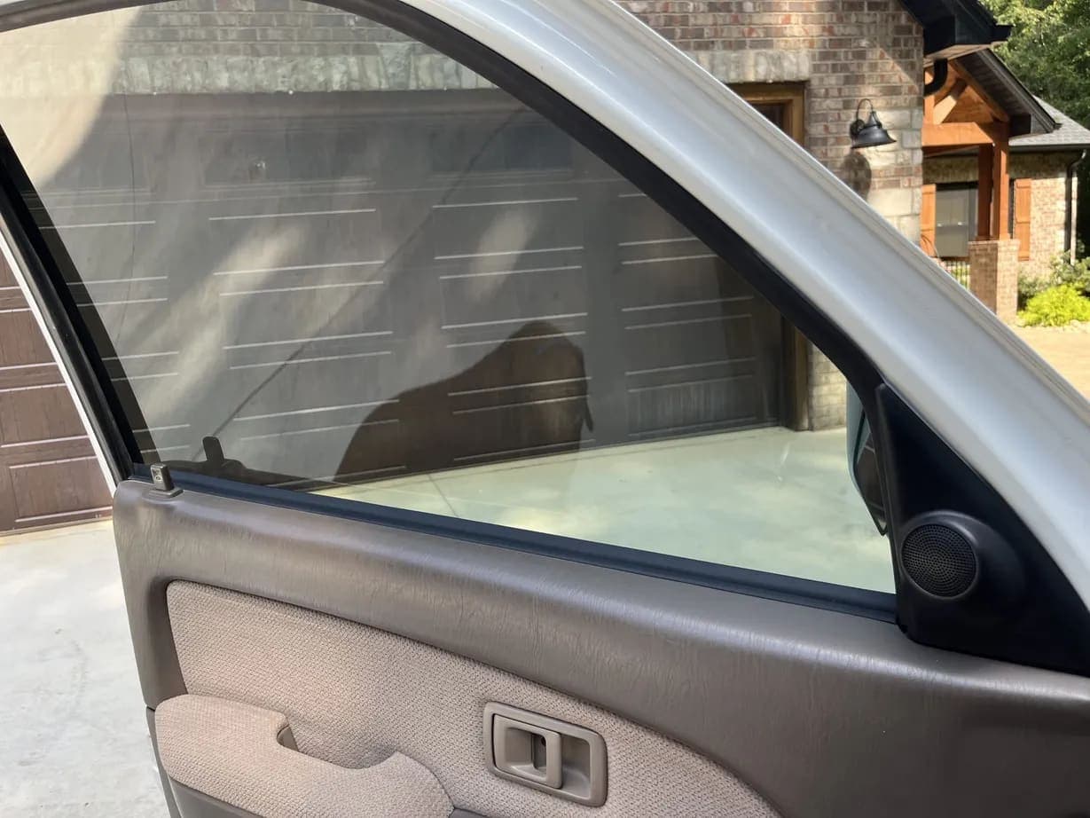 1999 Toyota 4Runner SR5, view