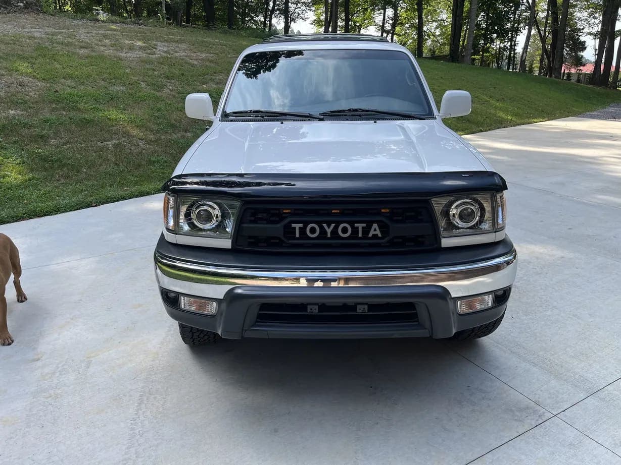 1999 Toyota 4Runner SR5, view