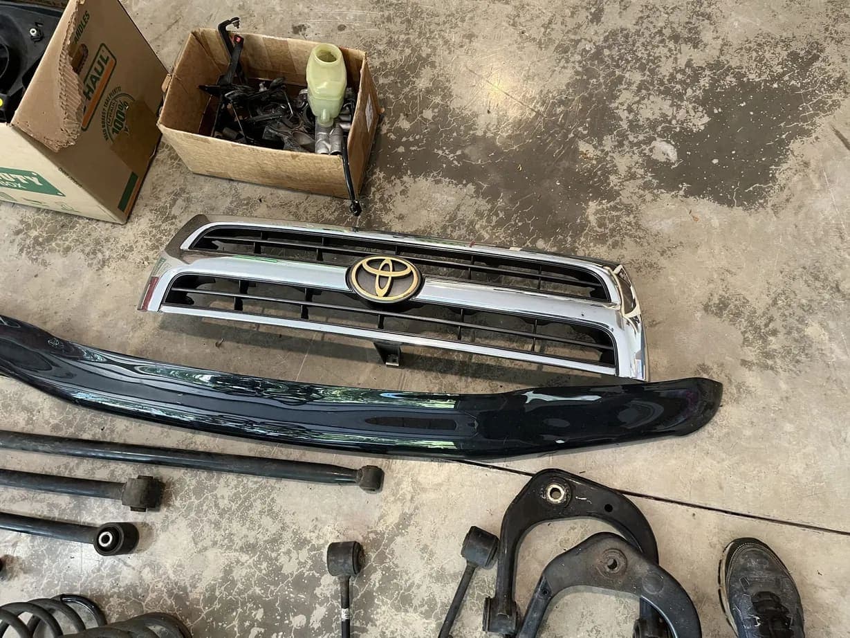 1999 Toyota 4Runner SR5, view